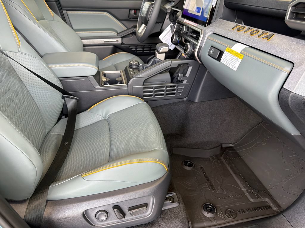 New 2026 Toyota 4Runner Trailhunter AWD/4WD image 11