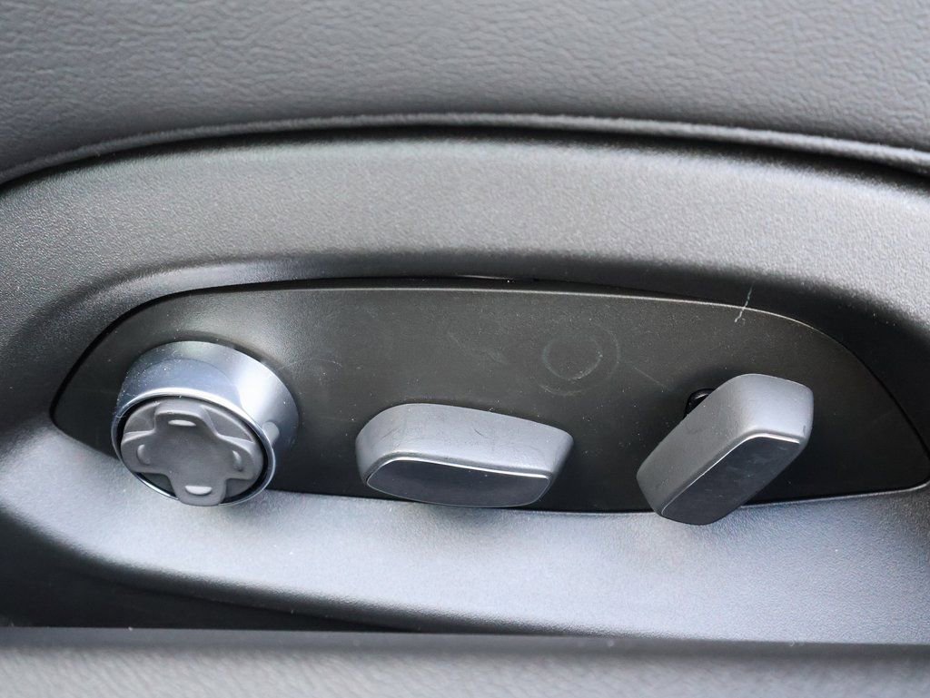 New 2026 Chevrolet Corvette E-Ray w/ Battery Protection Package image 13