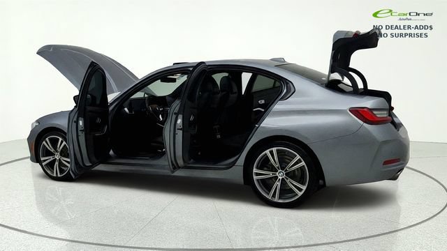 Used 2023 BMW 330i Sedan w/ Driving Assistance Package RWD image 17