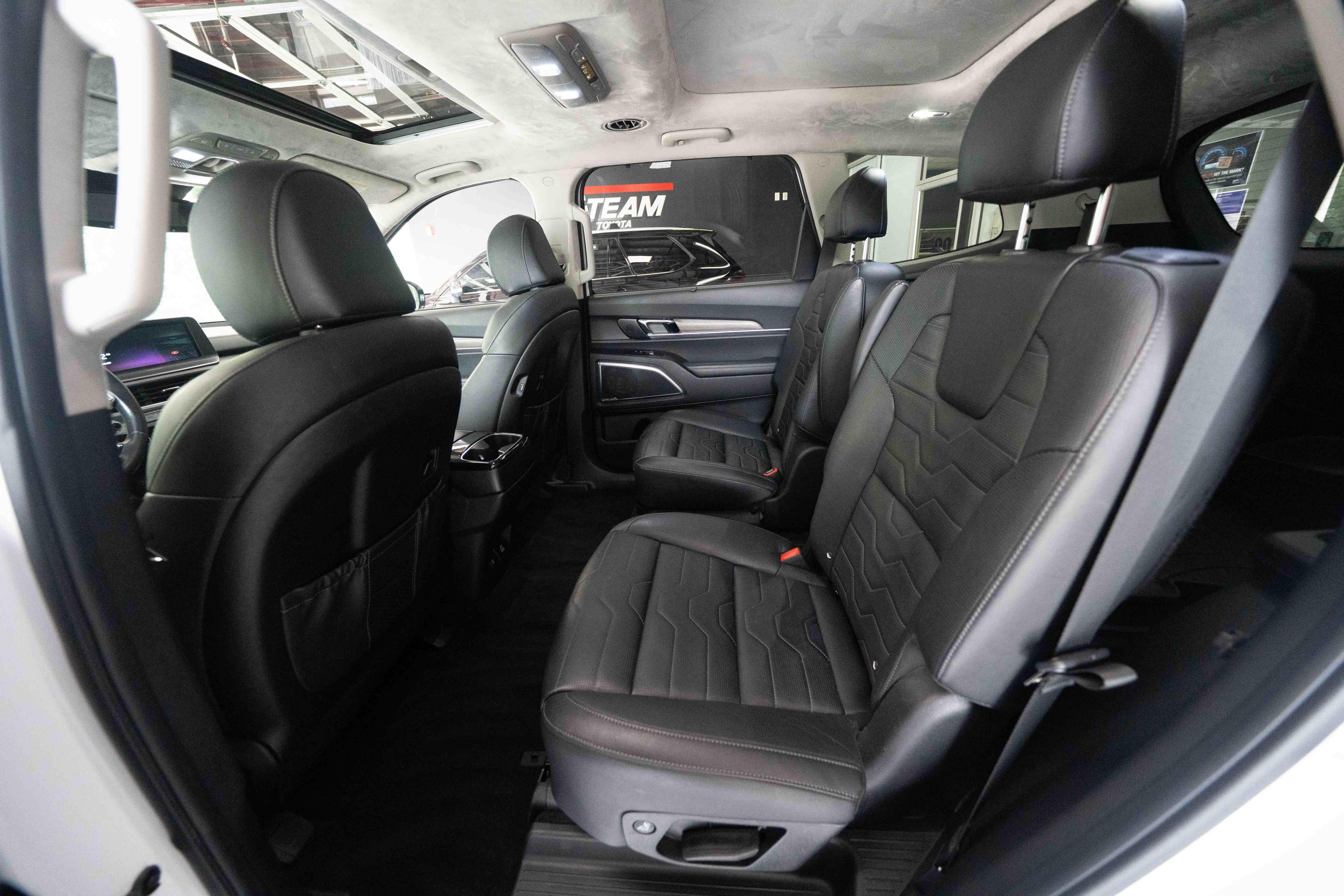 Used 2022 Kia Telluride SX w/ SX Prestige Package AWD/4WD image 23