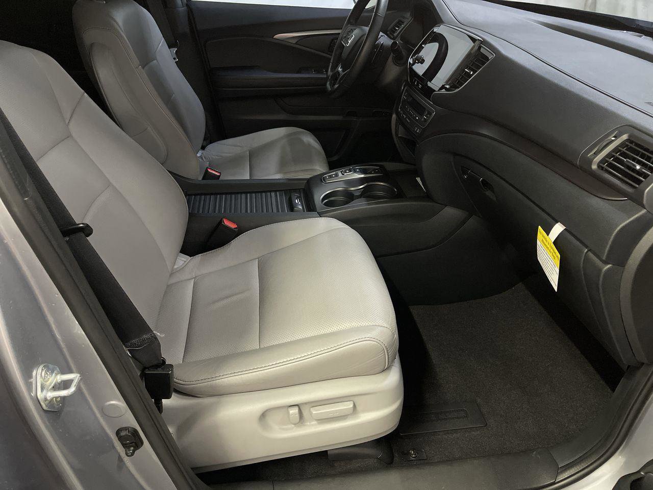 Used 2023 Honda Passport EX-L image 24