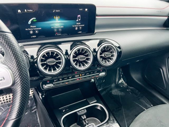 Used 2022 Mercedes-Benz CLA 250 4MATIC image 19