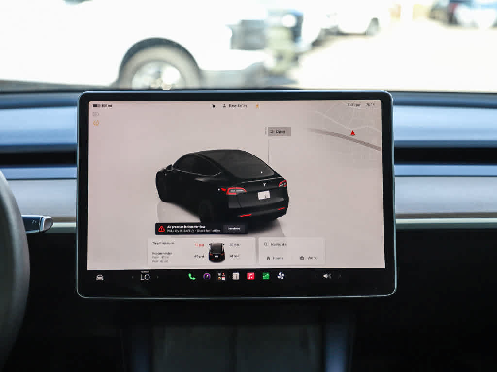 Used 2023 Tesla Model Y Performance AWD/4WD image 13