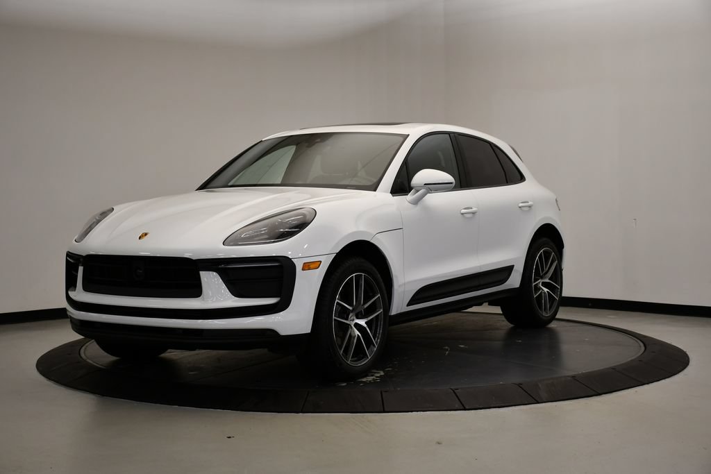 Certified 2026 Porsche Macan AWD/4WD image 1