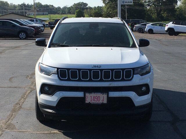 Used 2022 Jeep Compass Latitude image 4