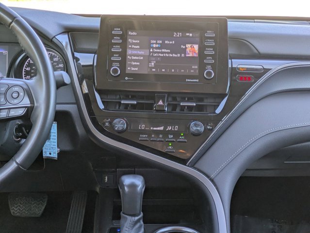 Used 2024 Toyota Camry SE image 10