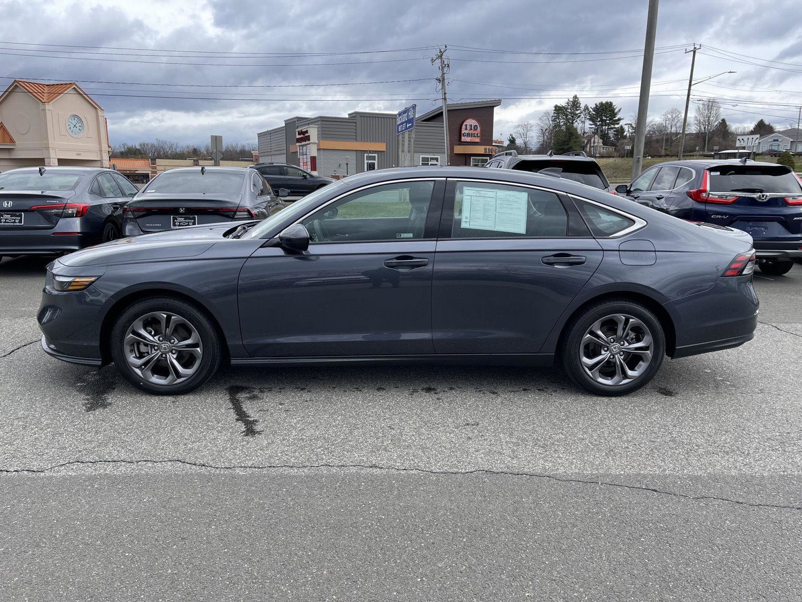 Used 2023 Honda Accord EX image 18