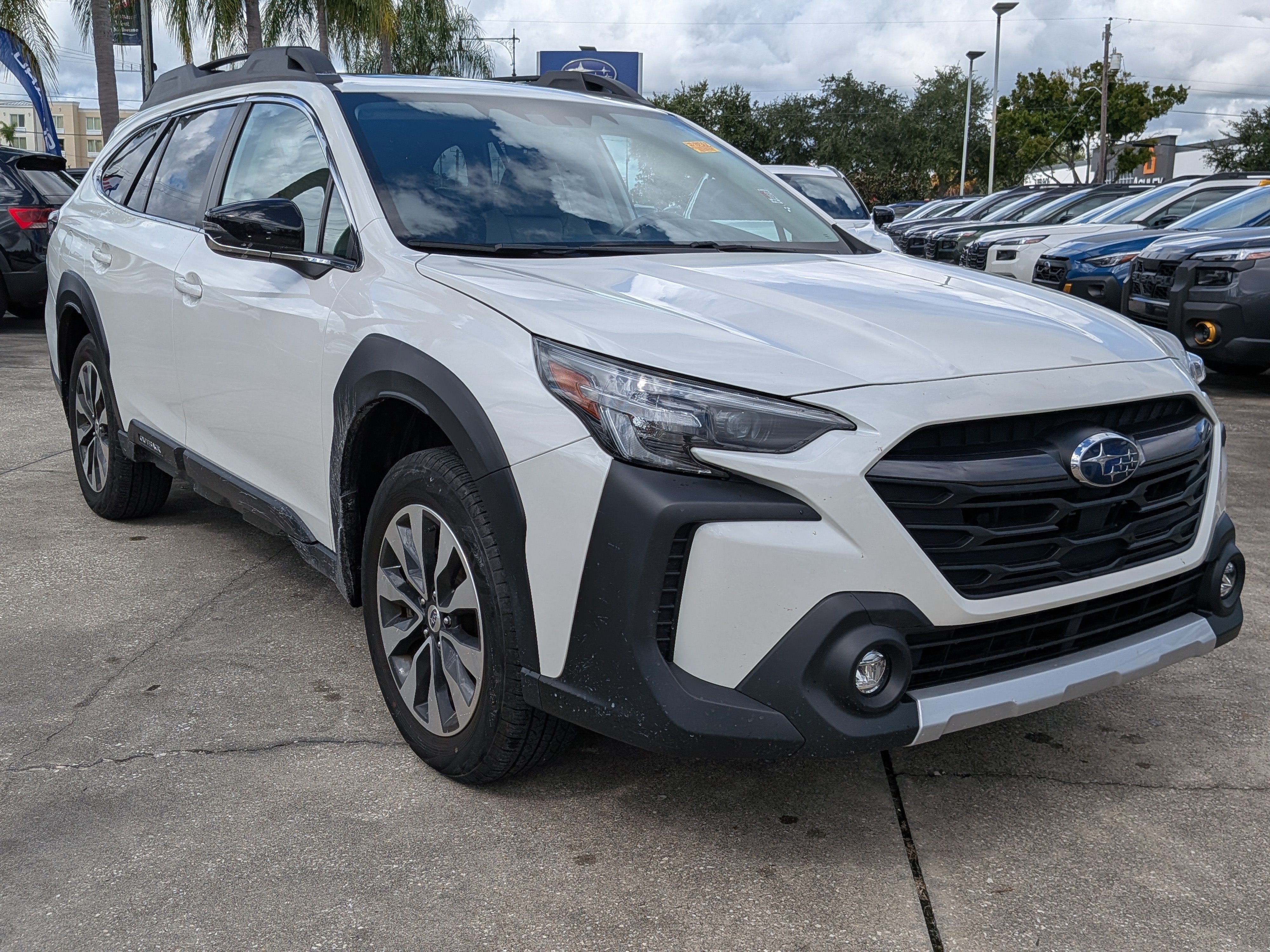 Certified 2024 Subaru Outback Limited AWD/4WD image 2