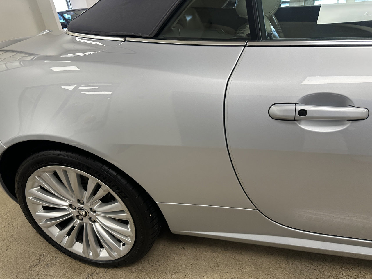 Used 2011 Jaguar XK Convertible image 22