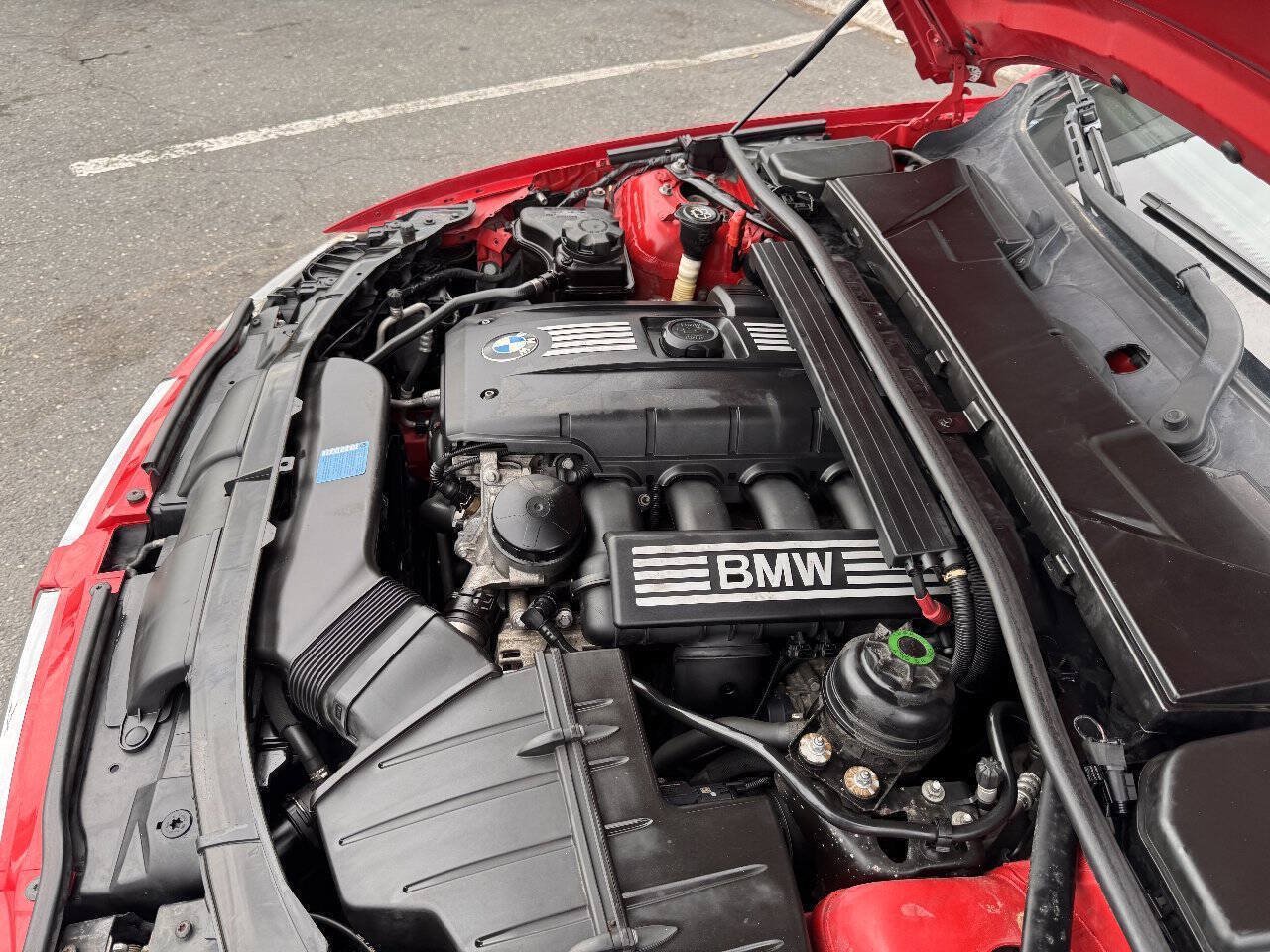 Used 2007 BMW 328i Convertible RWD image 9