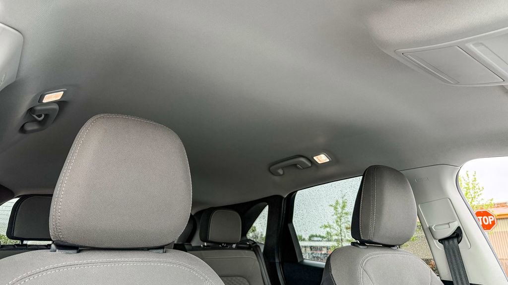 Used 2022 Ford Escape SE w/ SE Sport Appearance Package FWD image 22