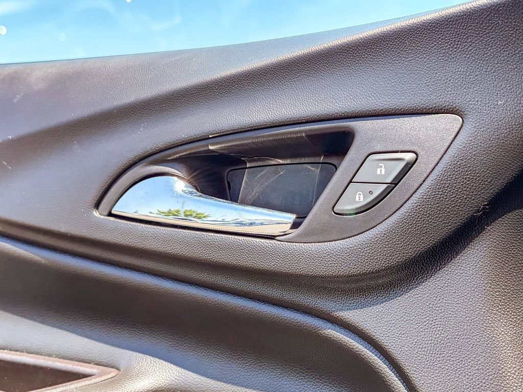 Used 2020 Chevrolet Equinox LT w/ Sport Edition FWD image 44
