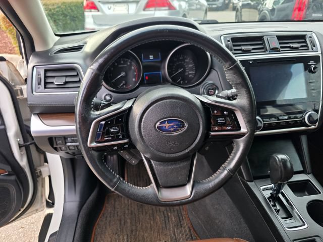 Used 2018 Subaru Outback 2.5i Touring w/ Popular Package #3 AWD/4WD image 6