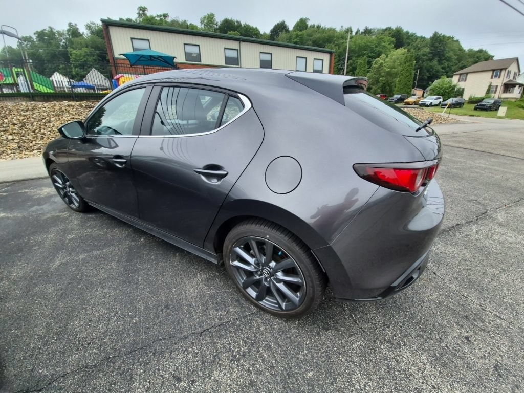 Used 2023 MAZDA MAZDA3 s FWD image 5