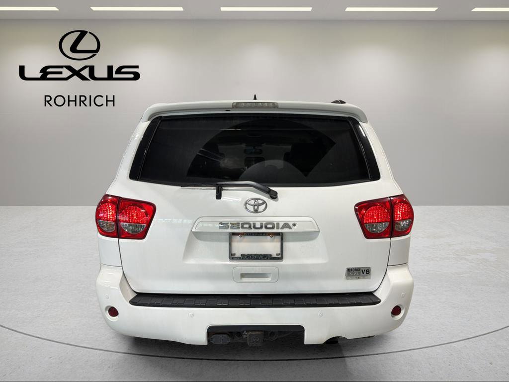 Used 2016 Toyota Sequoia SR5 w/ Premium Package image 7