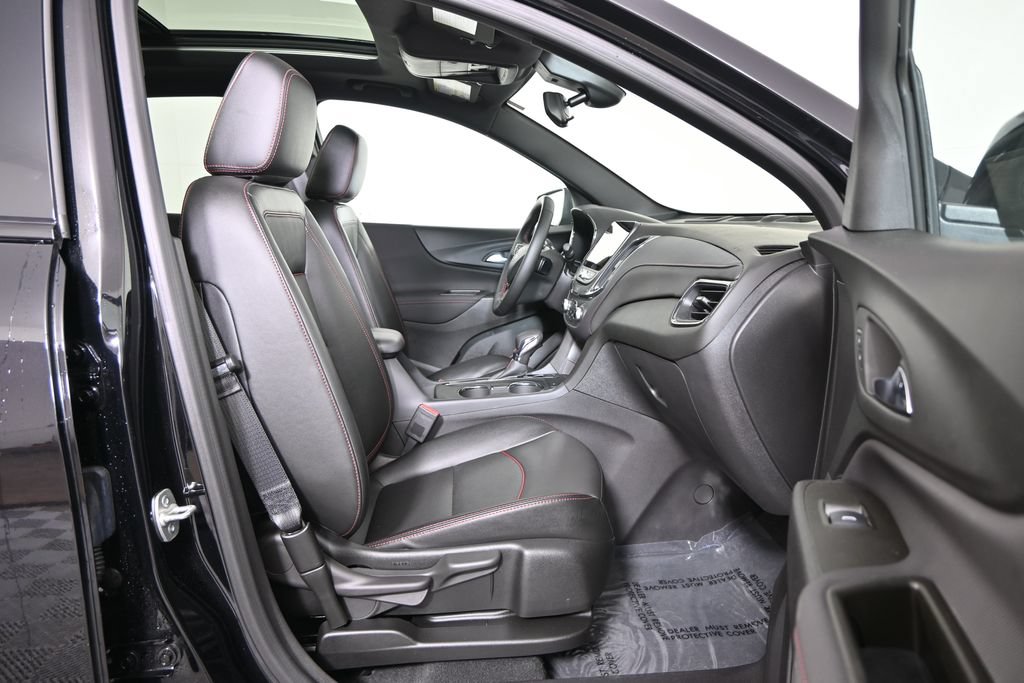 Used 2024 Chevrolet Equinox RS w/ RS Leather Package AWD/4WD image 13