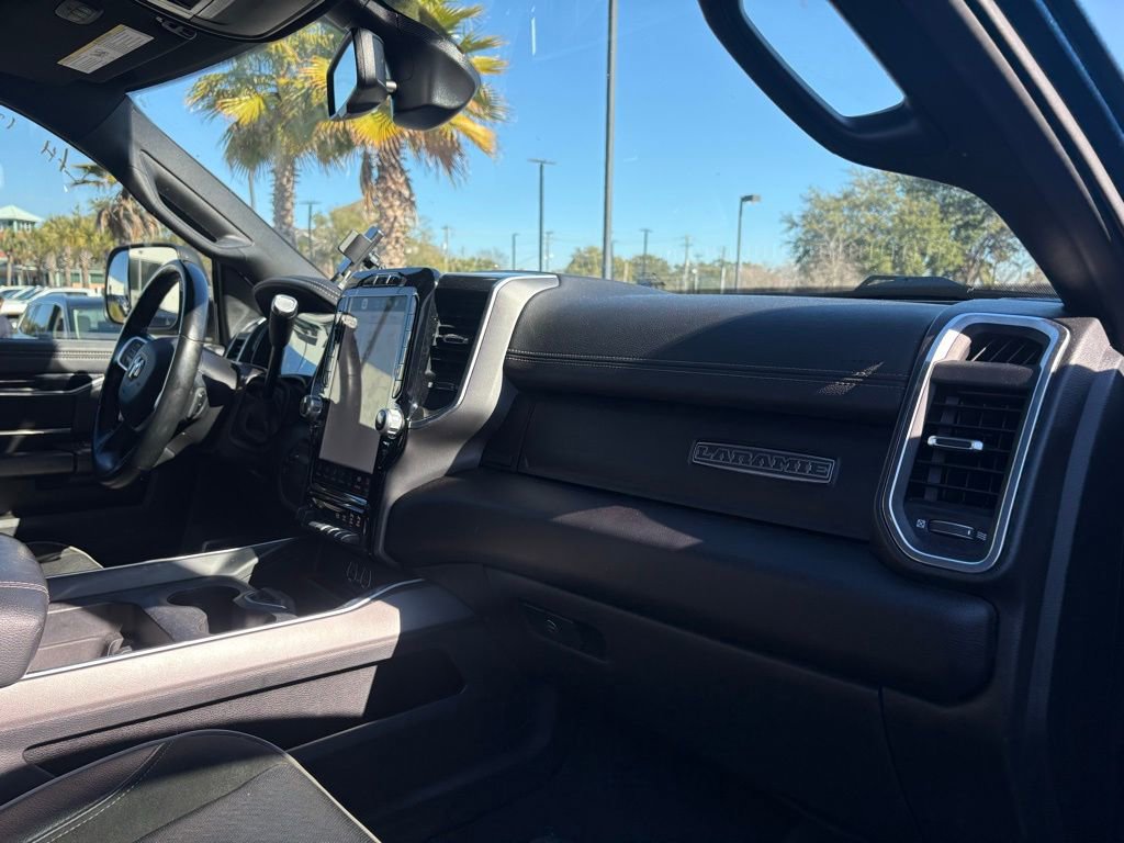 Used 2022 RAM 3500 Laramie w/ Night Edition image 7