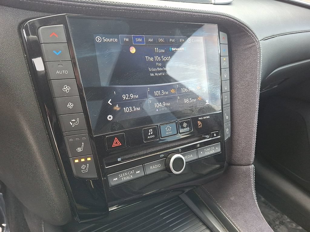 Used 2019 INFINITI QX50 Essential w/ Sensory Package AWD/4WD image 15