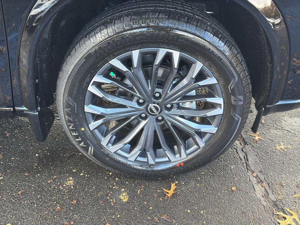 New 2026 Nissan Rogue Platinum image 9