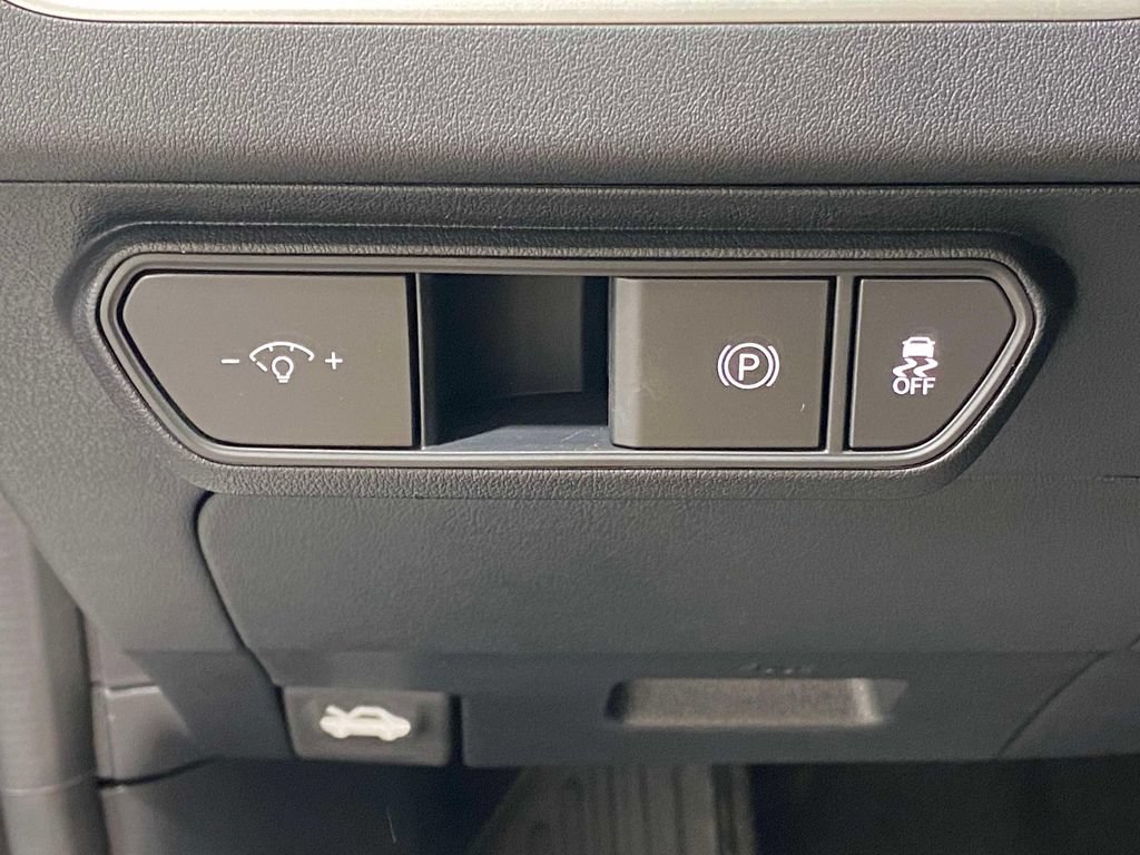 New 2026 Kia K4 FWD image 21