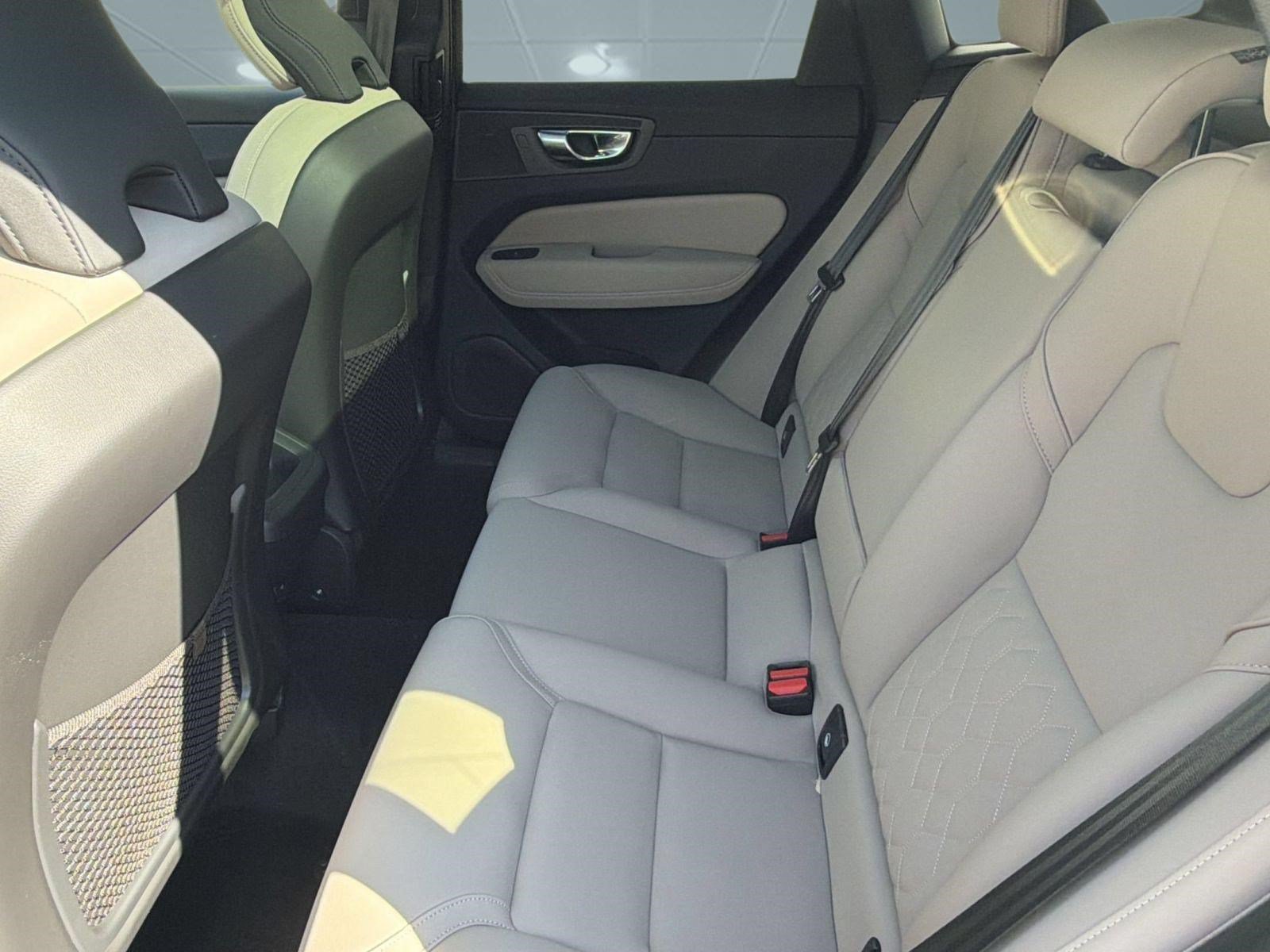 New 2026 Volvo XC60 B5 Plus w/ Climate Package AWD/4WD image 22