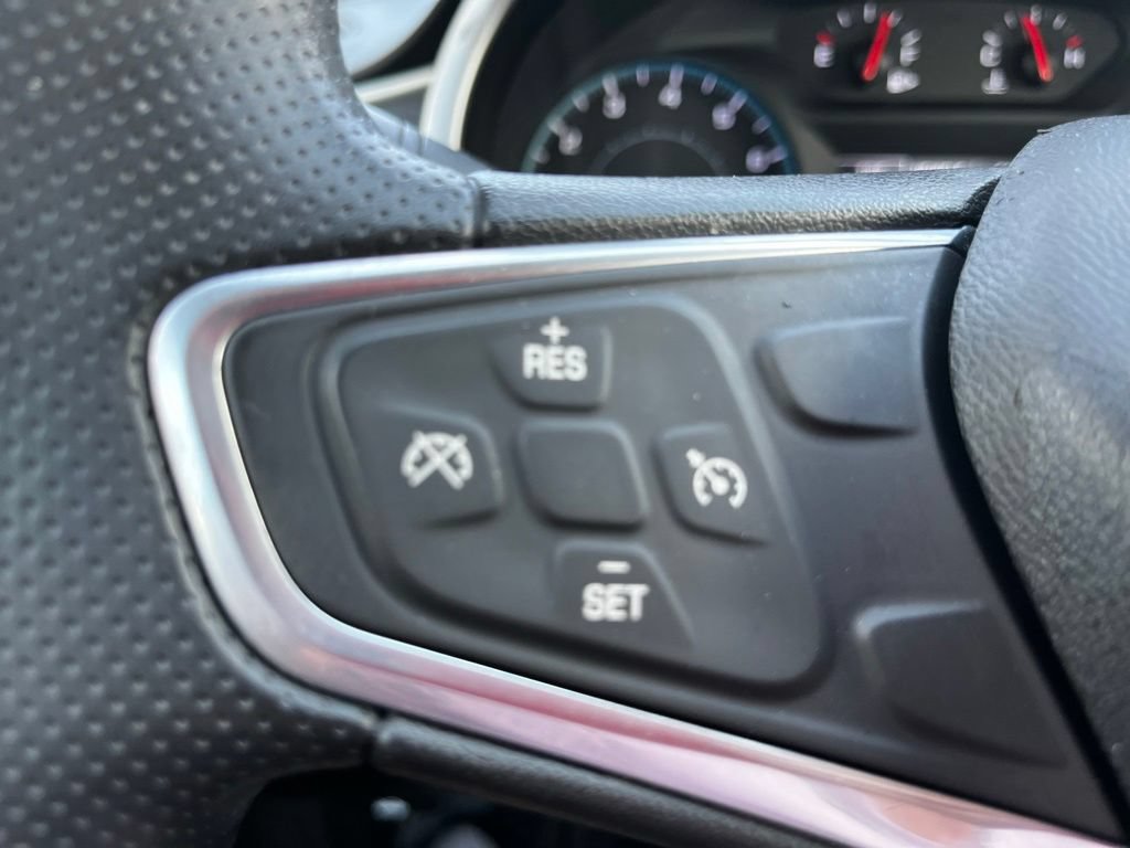 Used 2022 Chevrolet Malibu LT FWD image 15