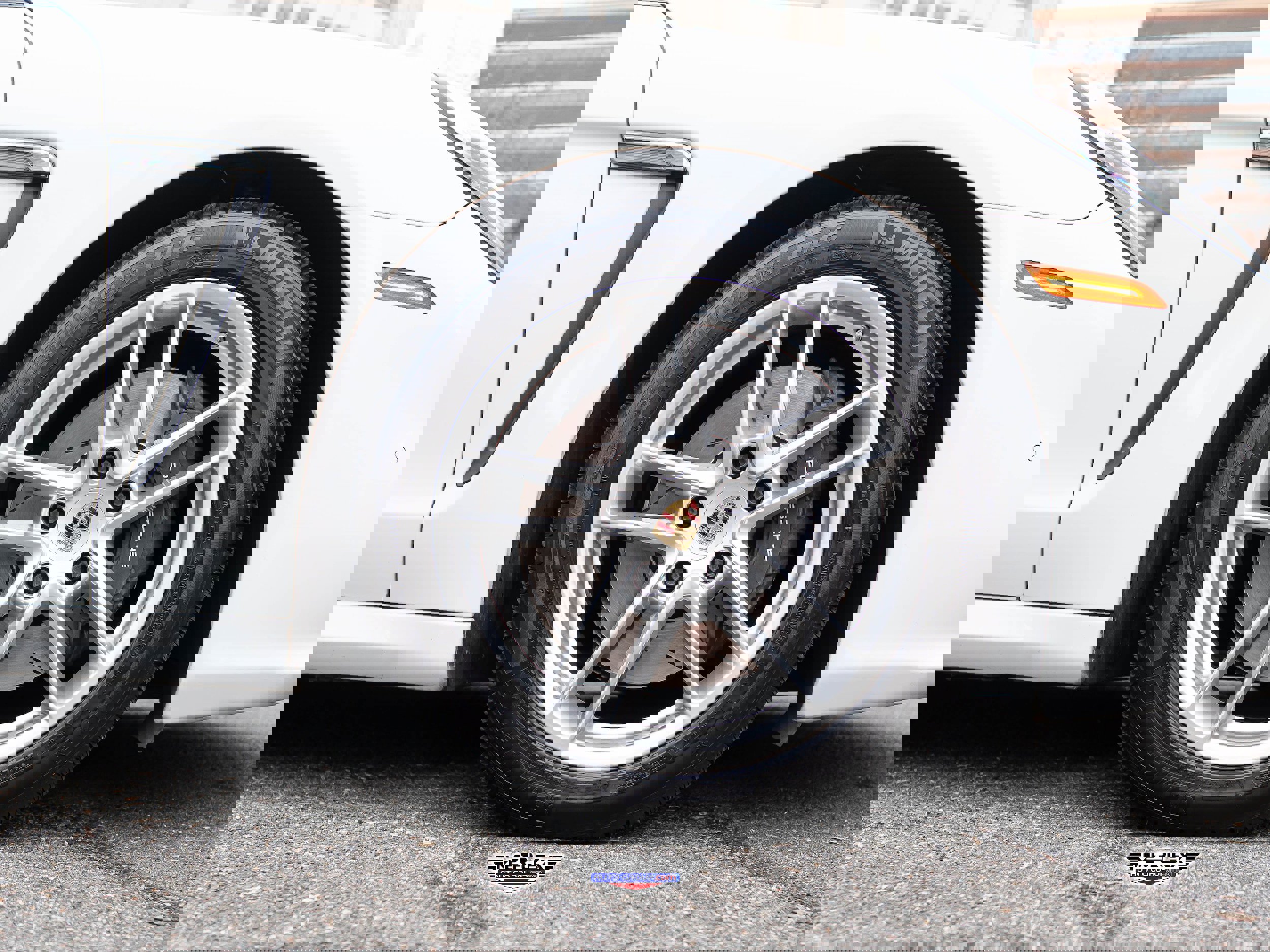 Used 2016 Porsche Panamera 4 image 9