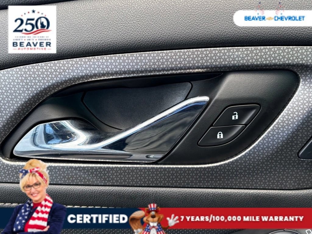 Used 2023 Chevrolet Traverse Premier w/ Redline Edition FWD image 32