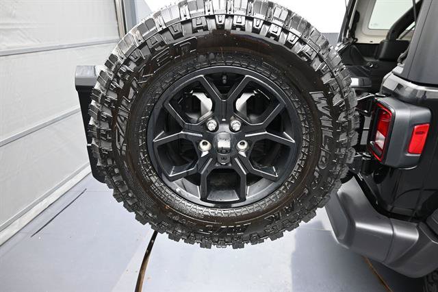 Used 2025 Jeep Wrangler Unlimited Sport AWD/4WD image 22