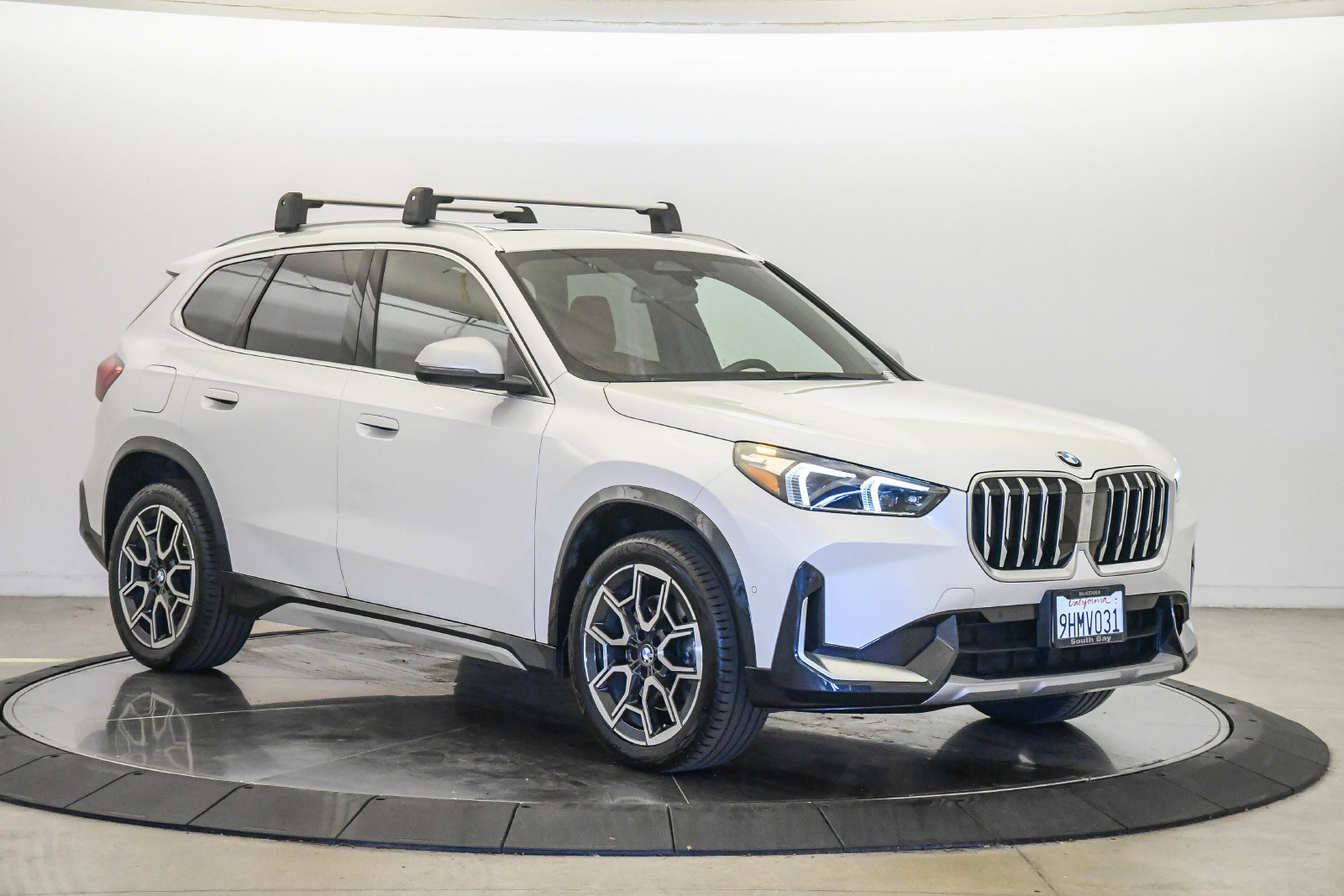Used 2023 BMW X1 xDrive28i w/ Convenience Package AWD/4WD image 5