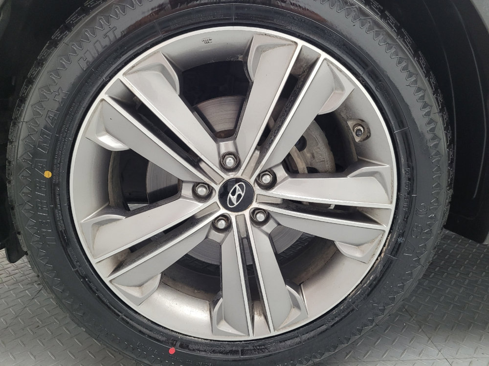 Used 2013 Hyundai Santa Fe Limited w/ Technology Pkg FWD image 31