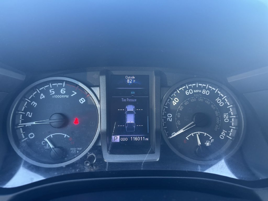Used 2019 Toyota Tacoma TRD Sport AWD/4WD image 13