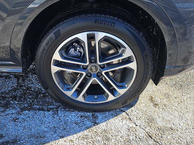 Certified 2025 Audi Q5 Premium w/ Convenience Package AWD/4WD image 10