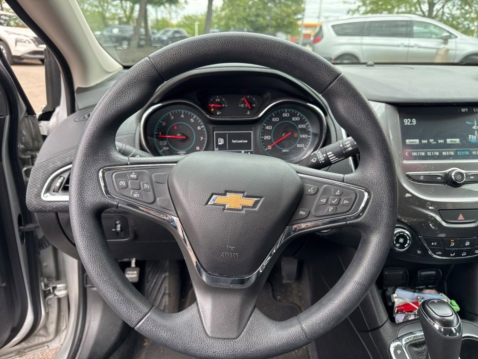 Used 2018 Chevrolet Cruze LT w/ Convenience Package FWD image 11