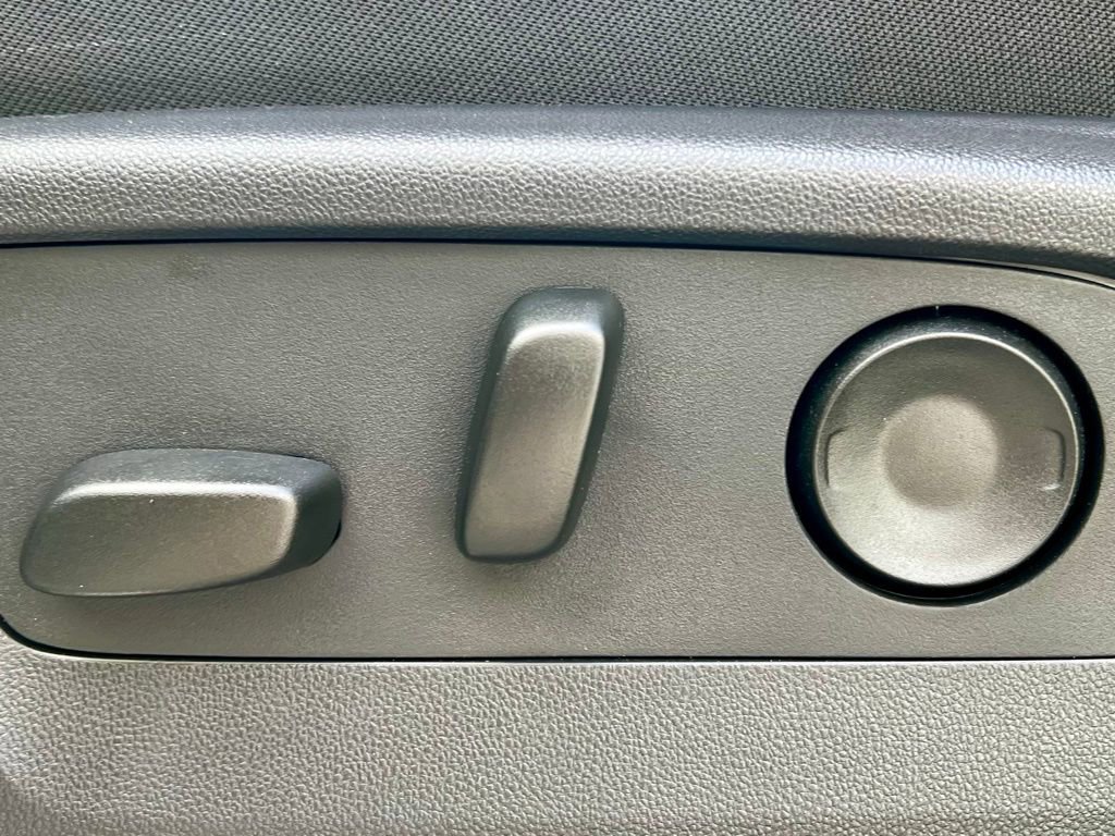 Used 2025 GMC Sierra 1500 Elevation w/ Preferred Package image 30