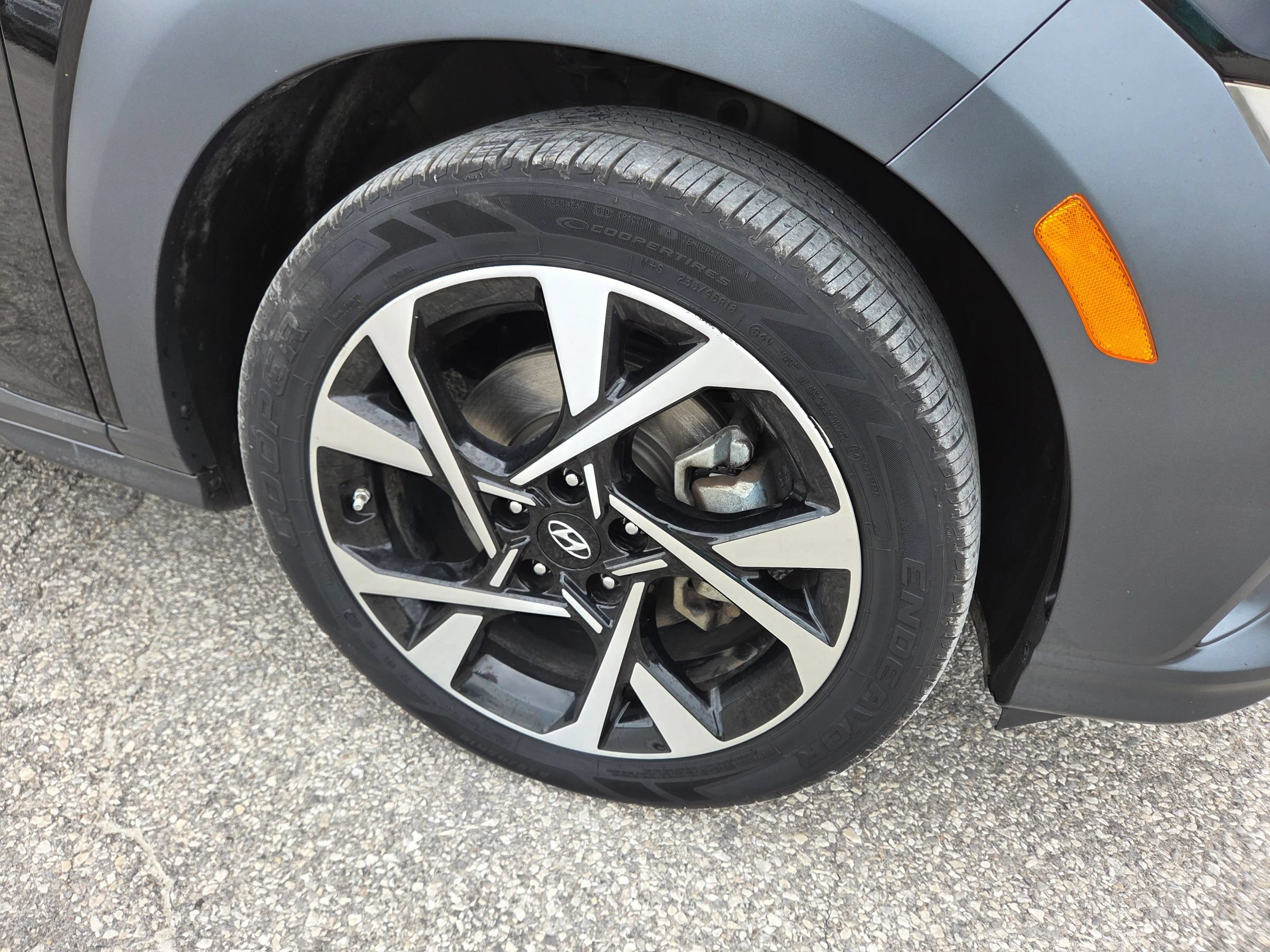 Used 2022 Hyundai Kona Limited FWD image 14