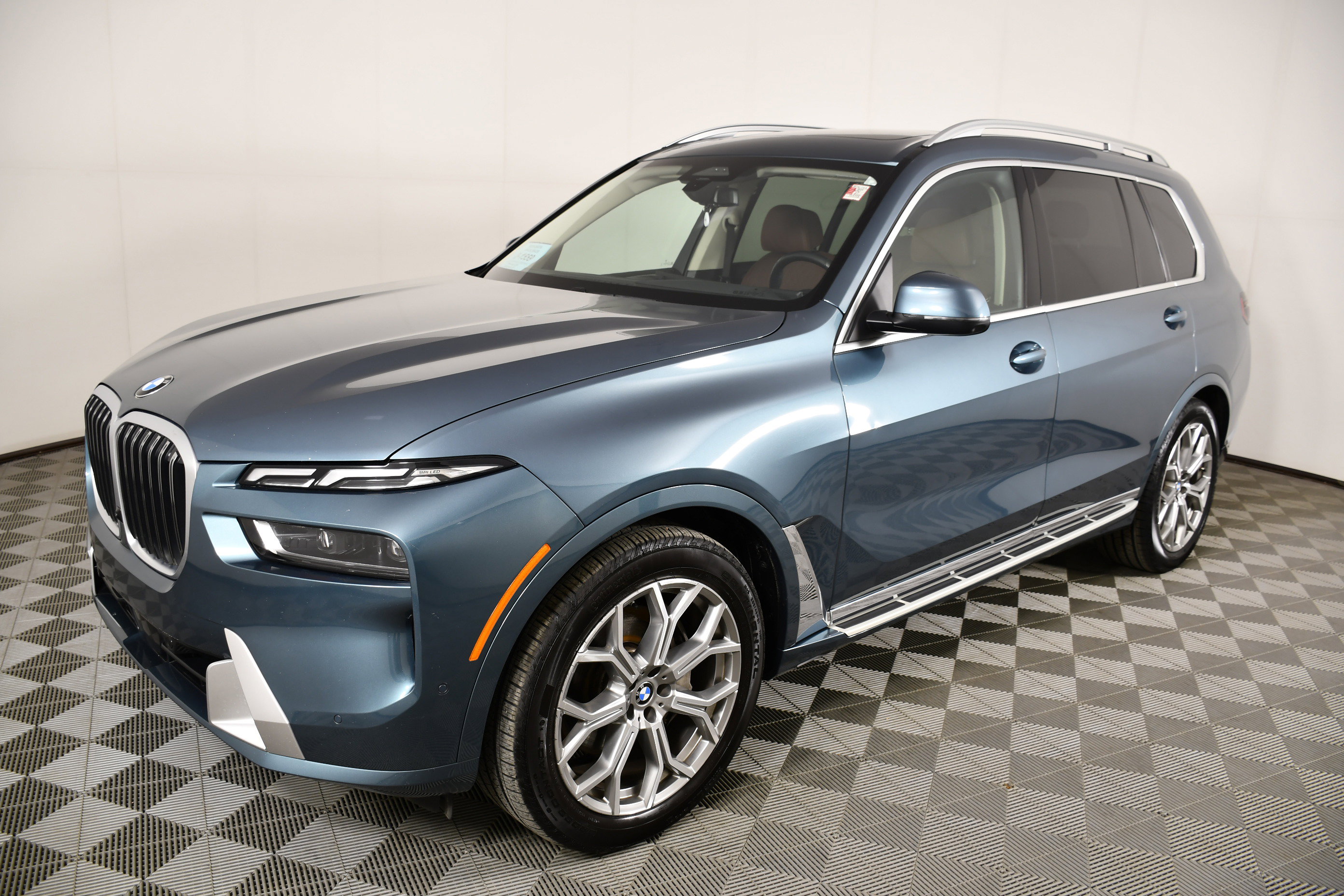 Used 2025 BMW X7 xDrive40i image 10