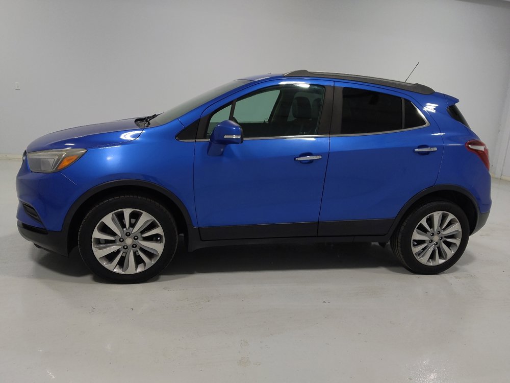 Used 2018 Buick Encore Preferred image 2