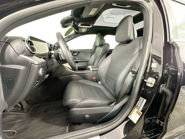 Used 2025 Mercedes-Benz C 300 4MATIC Sedan image 4
