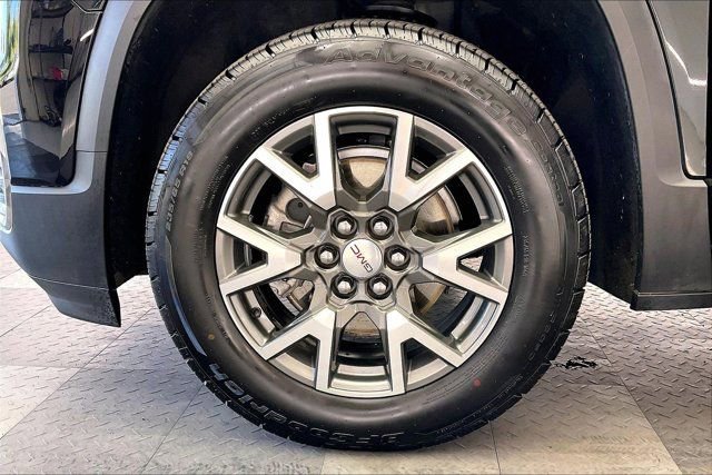 Used 2022 GMC Acadia SLE w/ Driver Convenience Package image 8