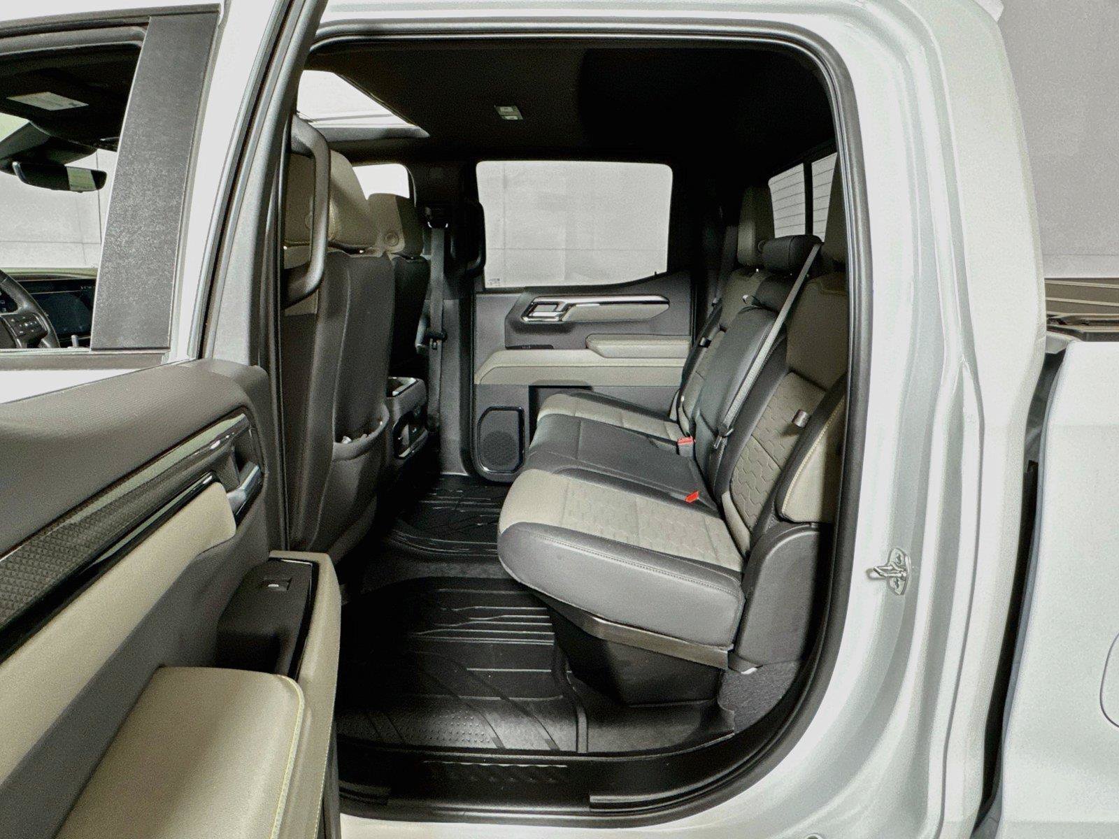Certified 2026 Chevrolet Silverado 1500 ZR2 AWD/4WD image 23