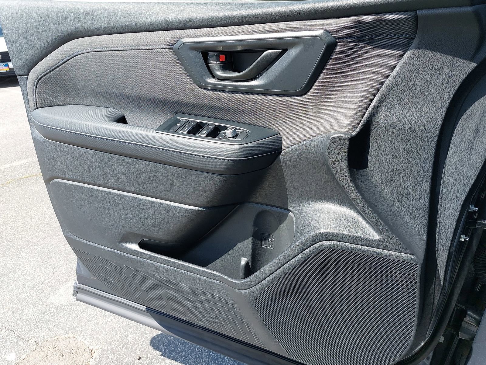 Certified 2025 Subaru Forester Premium image 26