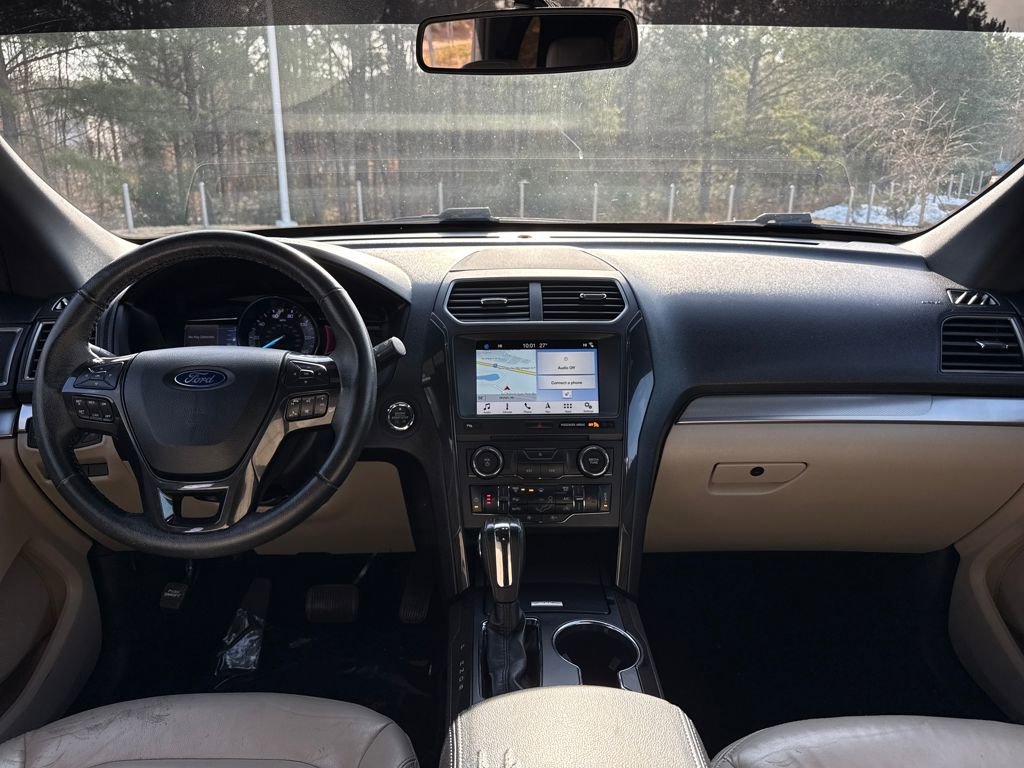 Used 2018 Ford Explorer XLT w/ Equipment Group 202A image 29
