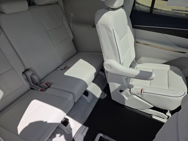 New 2026 Buick Enclave Avenir w/ Super Cruise Package FWD image 31