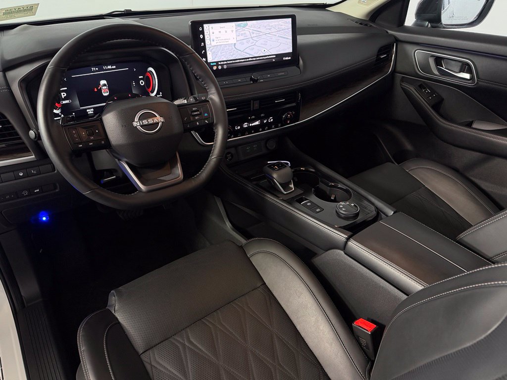 Used 2025 Nissan Rogue Platinum w/ Tech Package AWD/4WD image 12