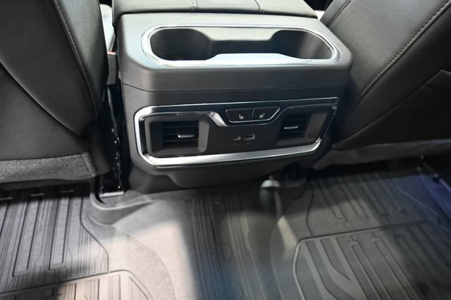 New 2026 GMC Sierra 1500 SLT w/ SLT Premium Plus Package AWD/4WD image 28