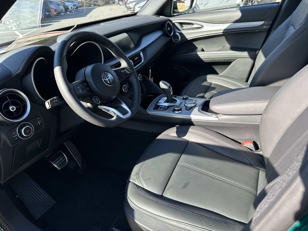 New 2026 Alfa Romeo Stelvio Sprint AWD/4WD image 14