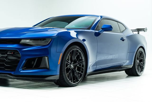 Used 2017 Chevrolet Camaro ZL1 RWD image 9