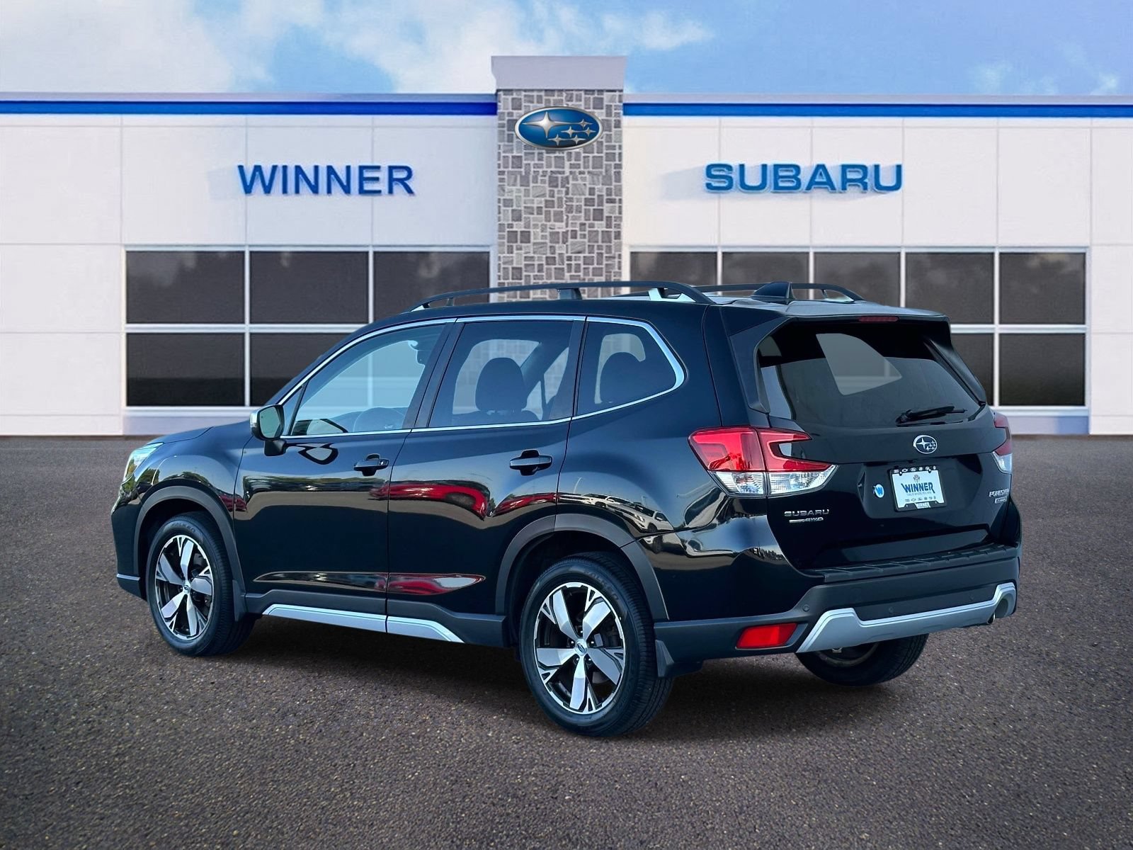 Used 2020 Subaru Forester Touring AWD/4WD image 3