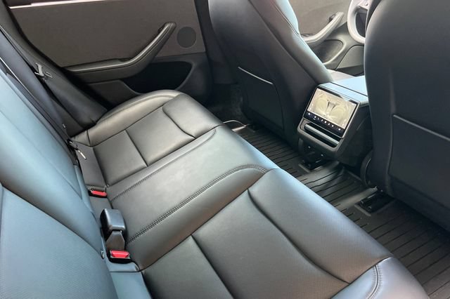 Used 2025 Tesla Model 3 Long Range RWD image 18
